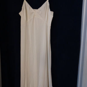 Ladies Full length slip by Shadow Line